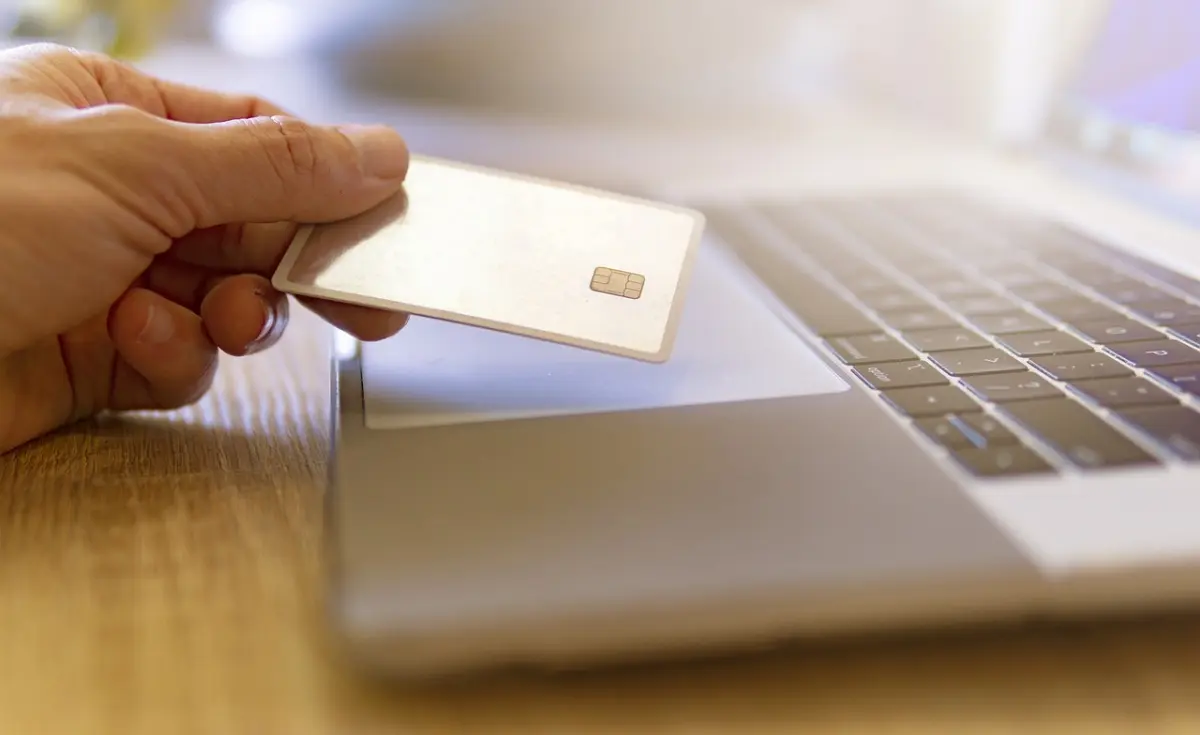 De 5 belangrijkste juridische valkuilen bij e-commerce platforms